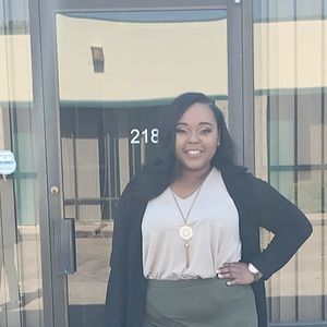 Meet your Posher, Kimberly